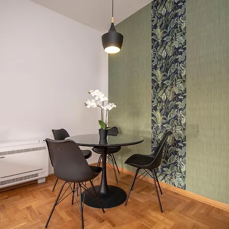 Wow U Centru Trebinja * トレビニエ