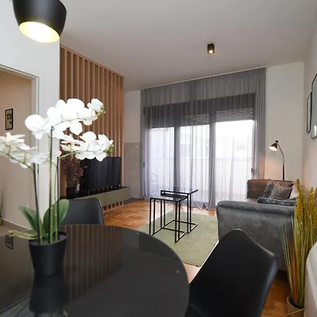 Wow U Centru Trebinja טרביניה